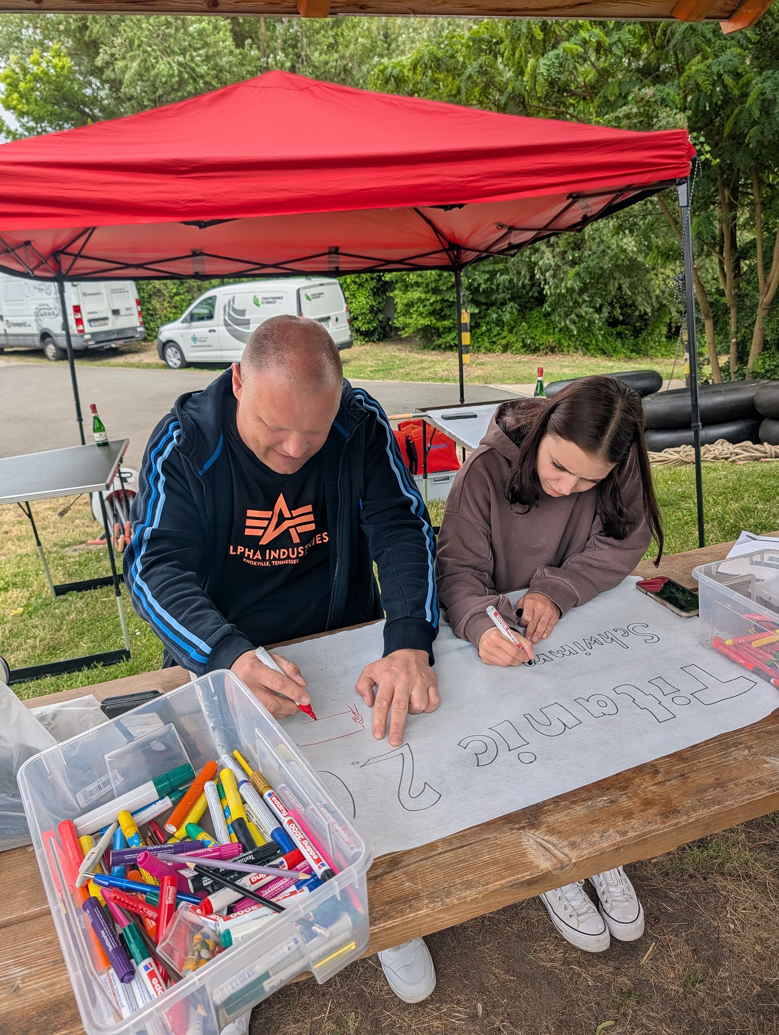 Lucy J. und René E. im Kreativmodus.
